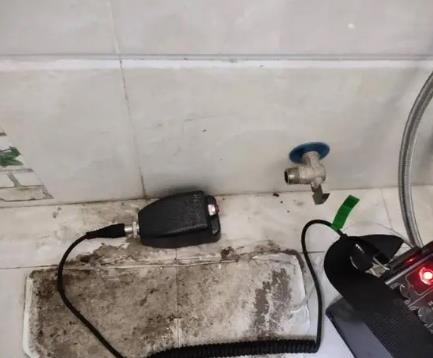 掇刀屋顶漏水维修公司分享下卫生间漏水的危害及解决方法